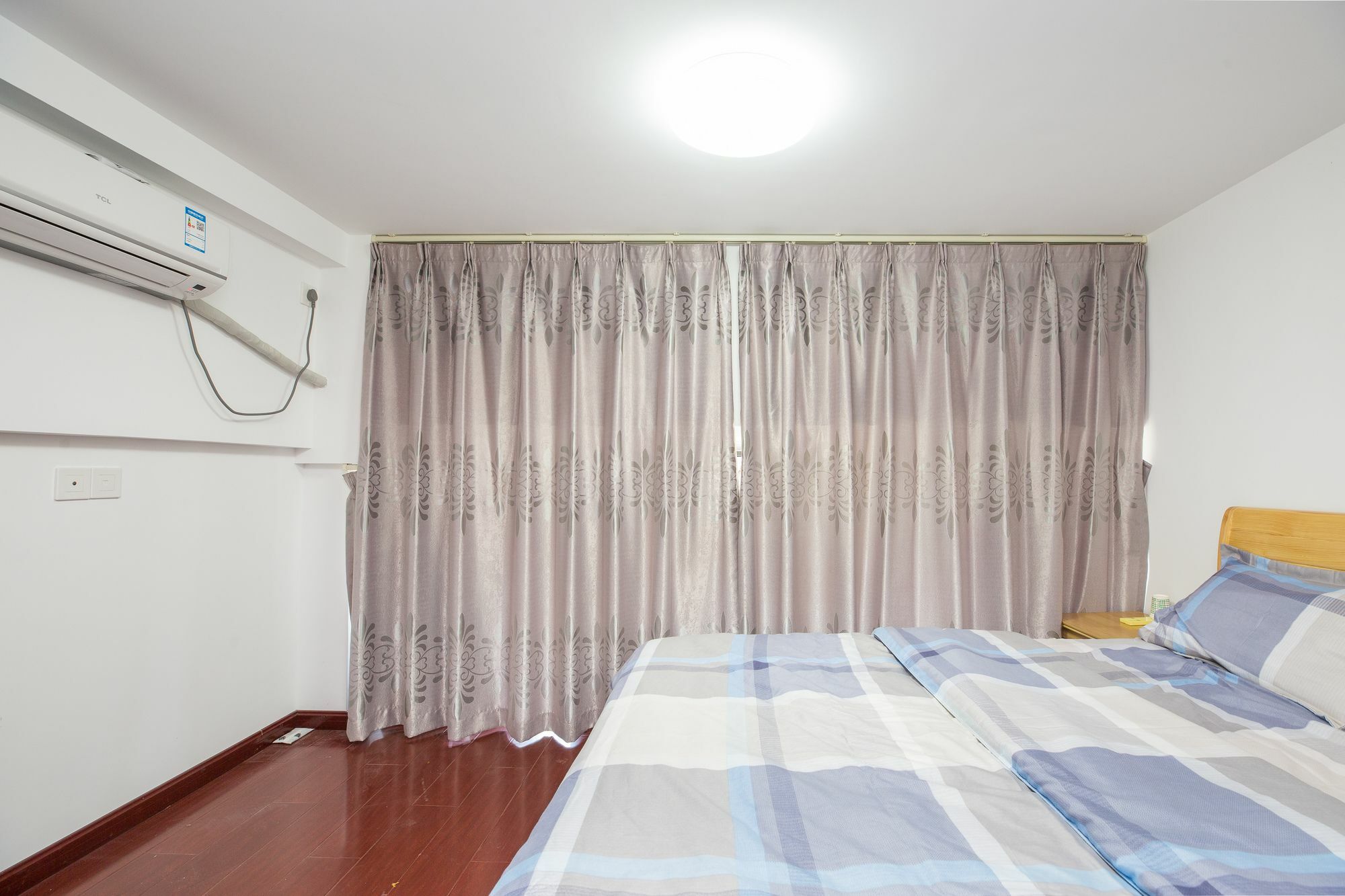 Light Inn 3*