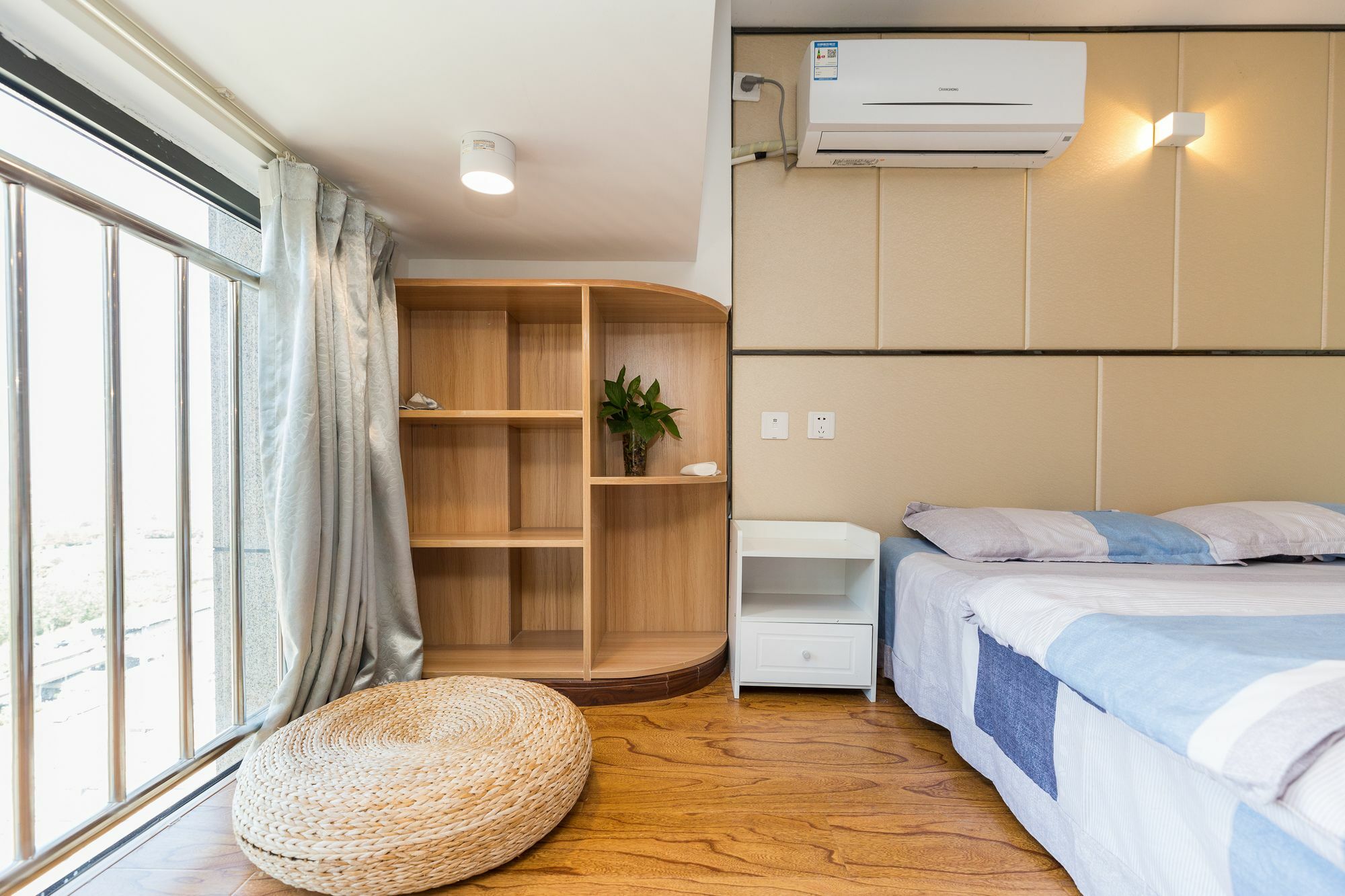 Light Inn 3*